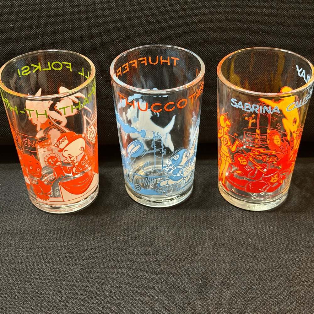 3 Vintage 1974 Pepsi Collector Series Glasses: Porky Pig, Sylvester, Sabrina